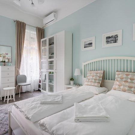 Stella Apartment บูดาเปสต์ ภายนอก รูปภาพ