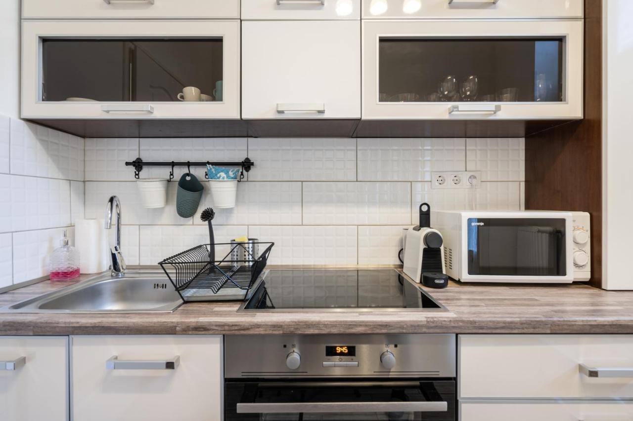 Stella Apartment บูดาเปสต์ ภายนอก รูปภาพ