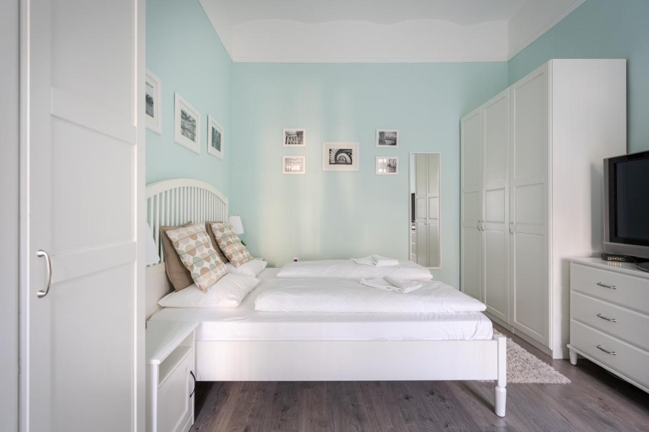 Stella Apartment บูดาเปสต์ ภายนอก รูปภาพ
