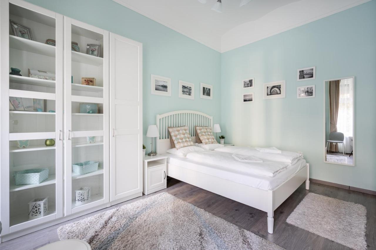 Stella Apartment บูดาเปสต์ ภายนอก รูปภาพ