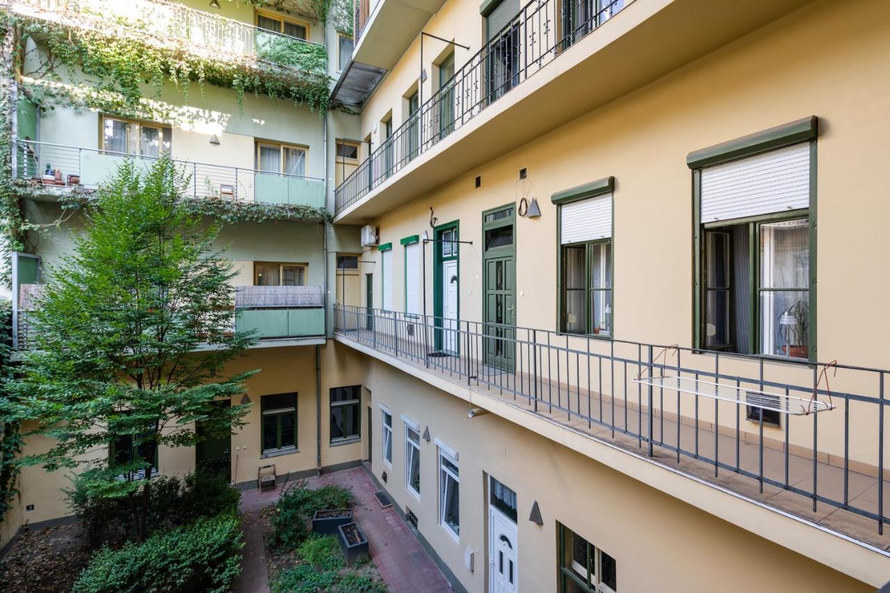 Stella Apartment บูดาเปสต์ ภายนอก รูปภาพ